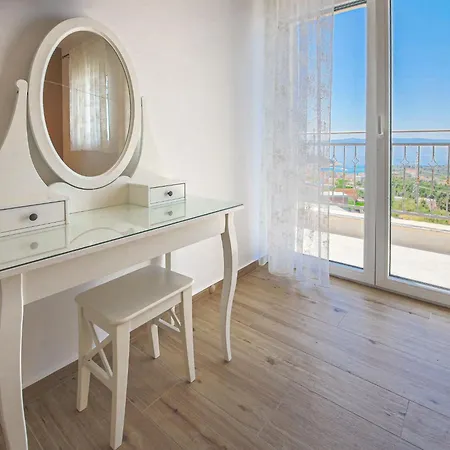 Holiday home Bellevue By Interhome